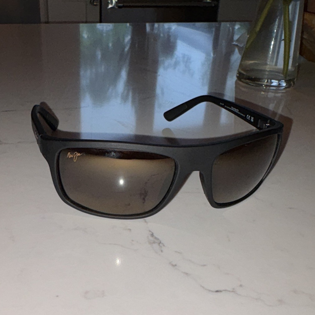 Maui Jim Men’s Polarized Lightweight Wrap Rectangle Sunglasses Black/Brown