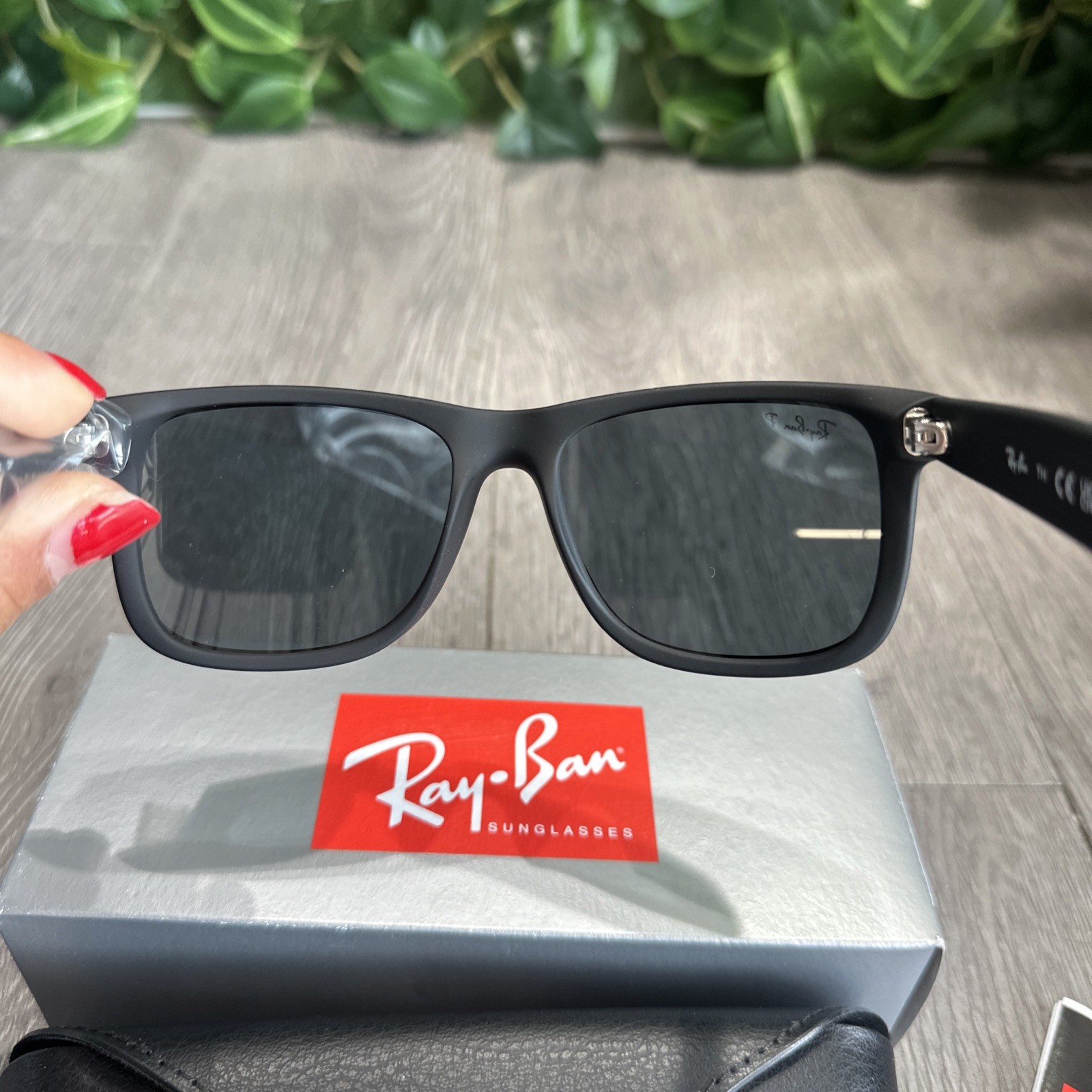 Ray-Ban Justin Matte Black Frame With Dark Blue Polarized Lenses RB4165 622/54