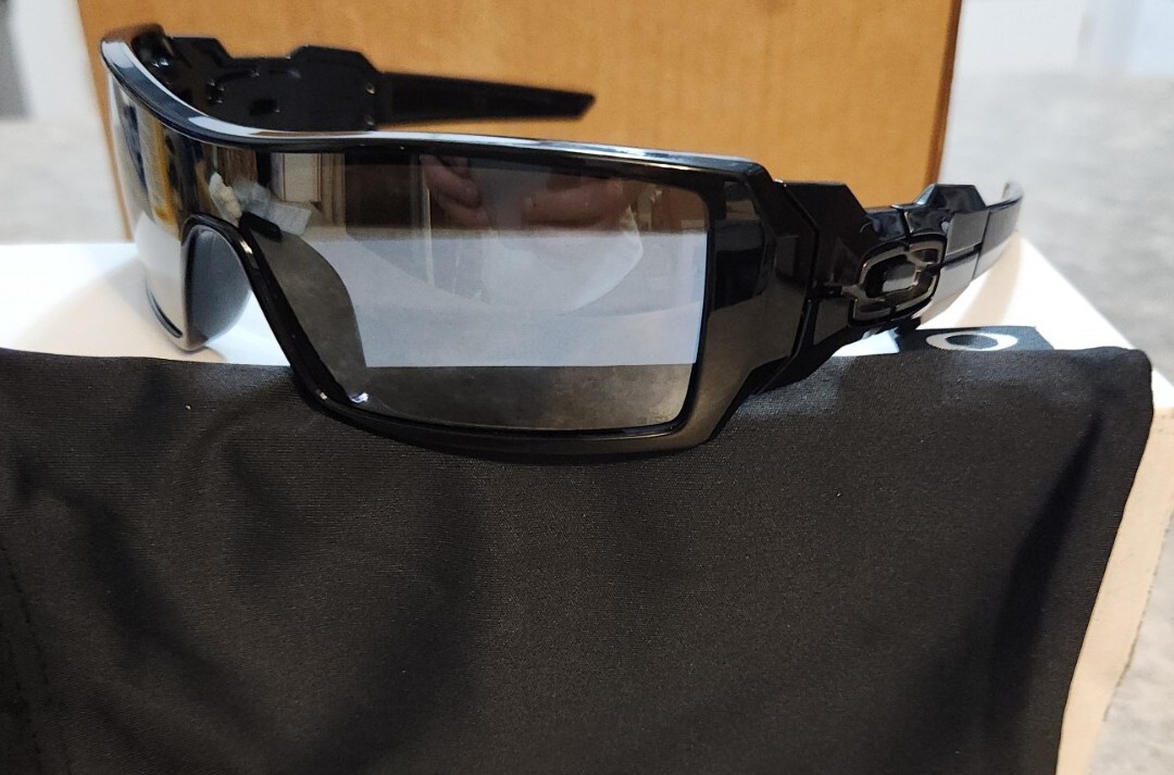 🔥 OAKLEY OIL RIG POLISHED BLACK IRIDIUM POLARIZED SUNGLASSES OO9081 26-203 NEW