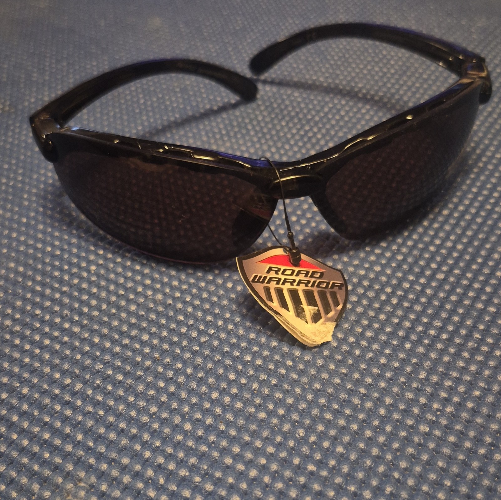 Road Warrior Men’s Lightweight Wrap Sunglasses Black Plastic Frame Tinted Lenses