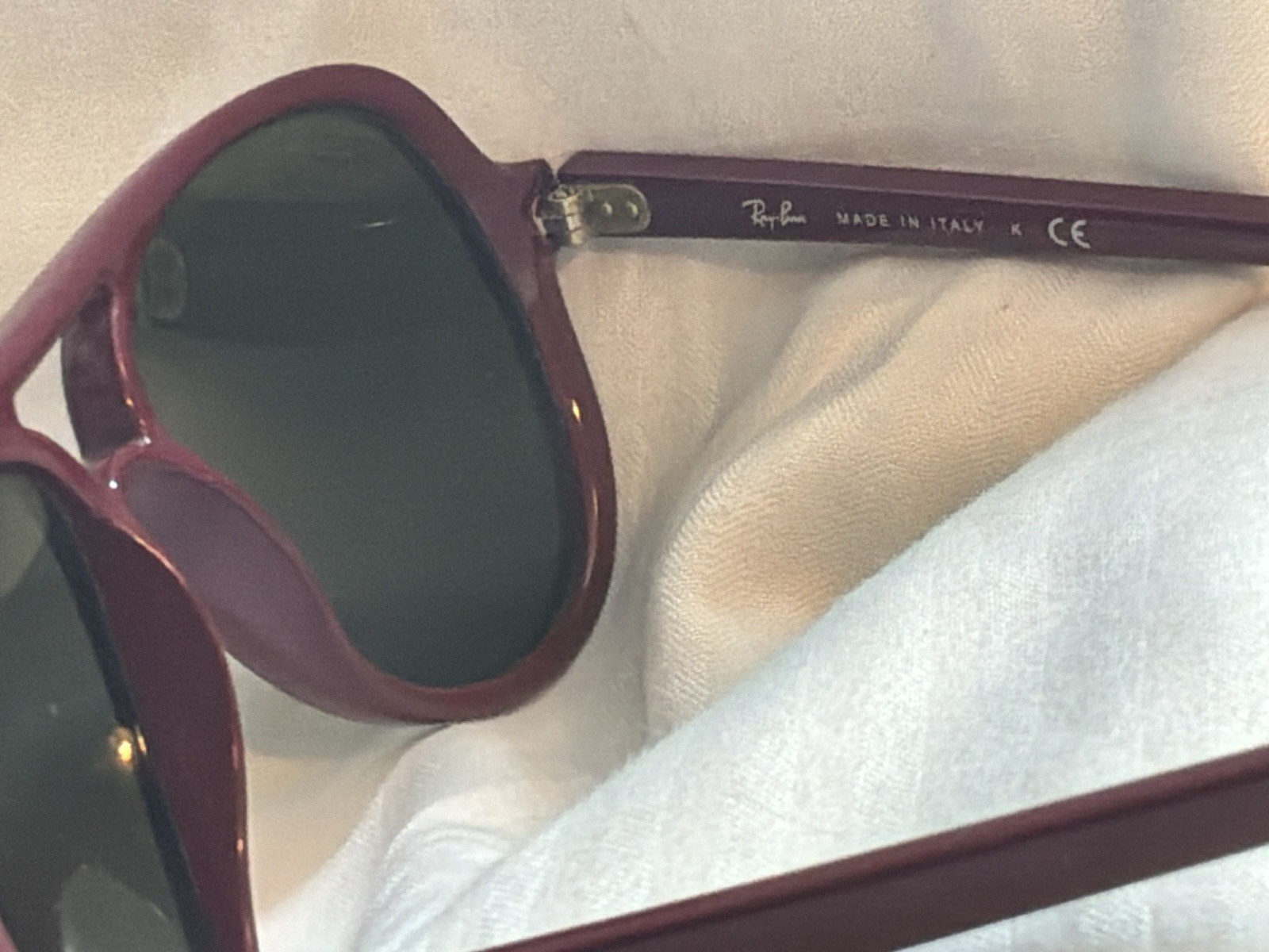 Ray-Ban Cats 5000 Sunglasses RB4125 -Red /Reddish Brown Frame- Gray Pilot 739