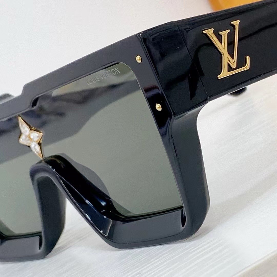 Louis Vuitton LV Cyclone Z1578E Men’s Sunglasses Black Shield Monogram Crystal