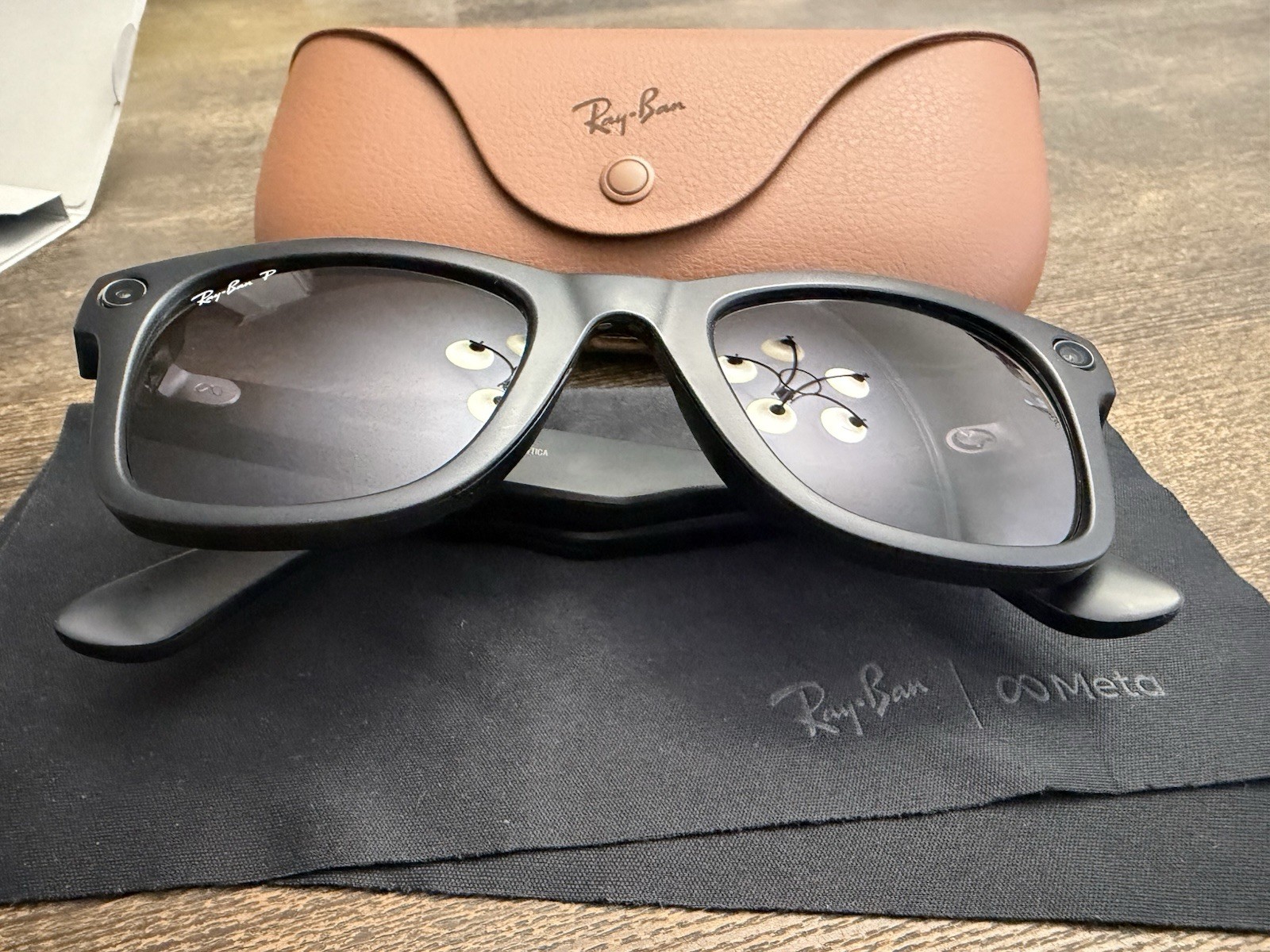 Ray-Ban Meta Wayfarer Black Smart Glasses Gradient Graphite Lens Gen 1 RW4006