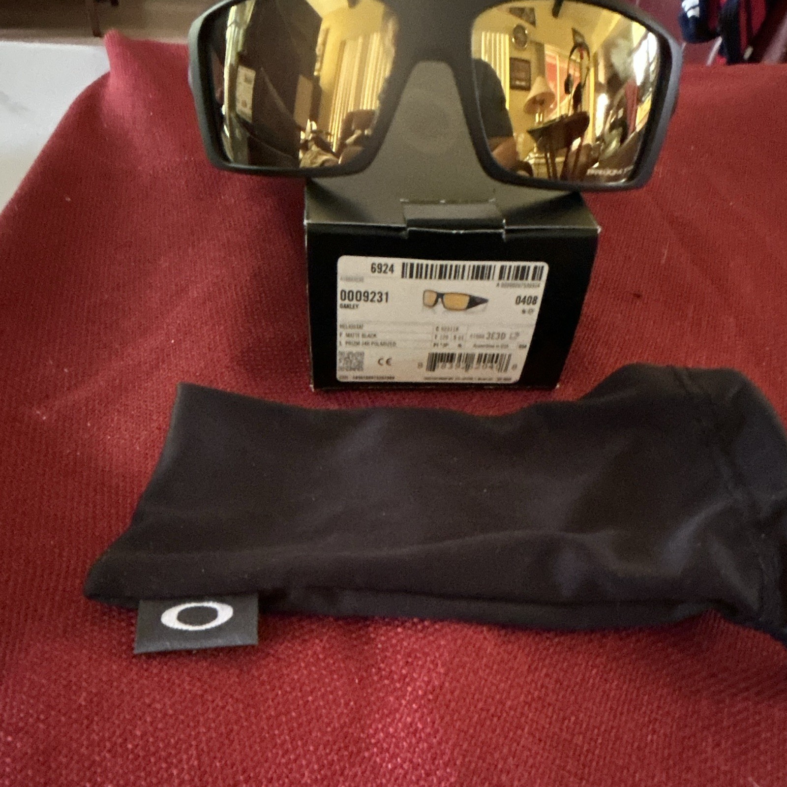 Oakley Men’s Gascan OO9231 Rectangle Sunglasses Black Frame Gold Mirrored