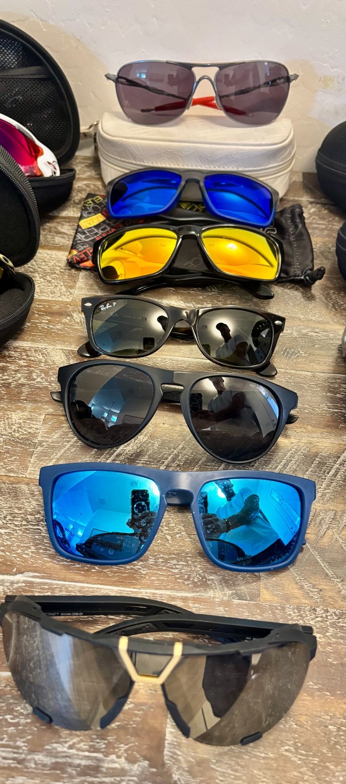 Premium Sunglasses & G-Shock Collection Oakley, Ray-Ban, 100%, Rudy Project +