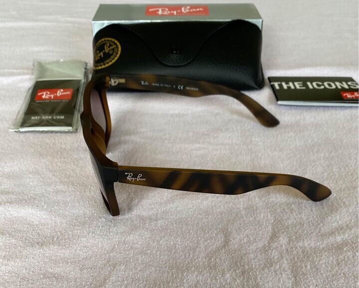 New Ray-Ban Justin RB4165 Tortoise Matte / Brown Gradient  Sunglasses