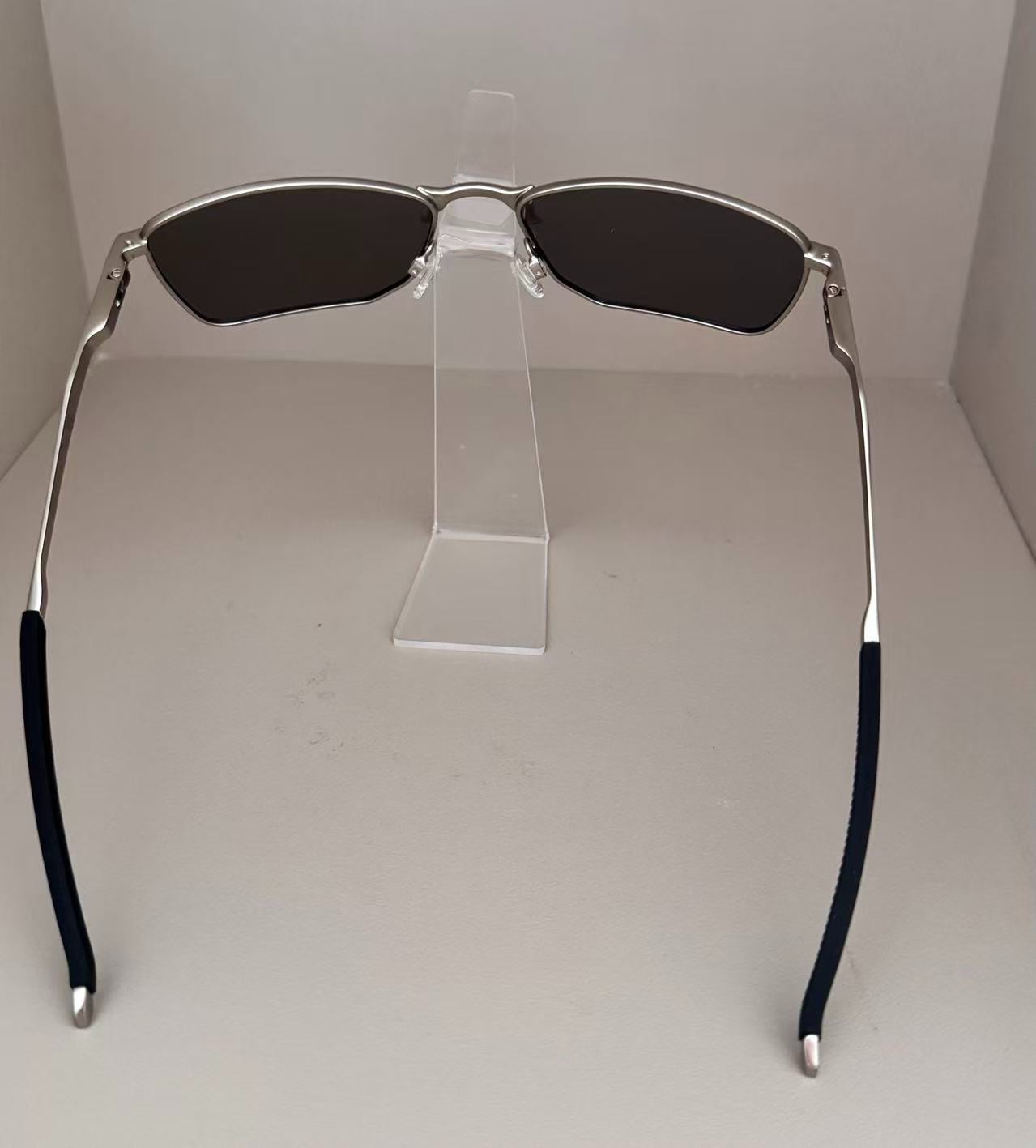 Oakley Ejector OO4142 Silver FramePRIZM* Green Lens Sunglasses