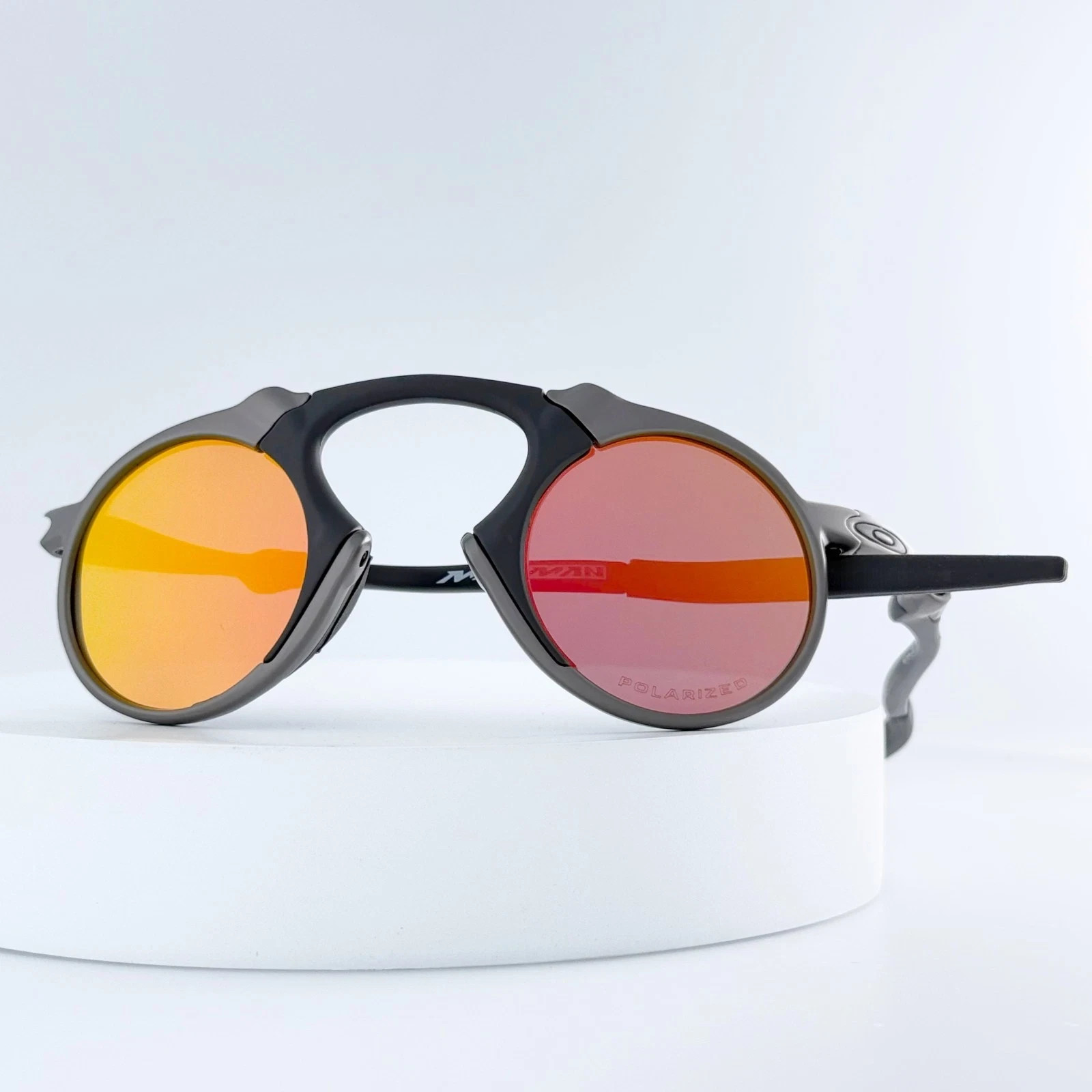 Oakley Madman OO6019 X-Metal Dark Carbon Ruby Polarized SunglassesIN BOX
