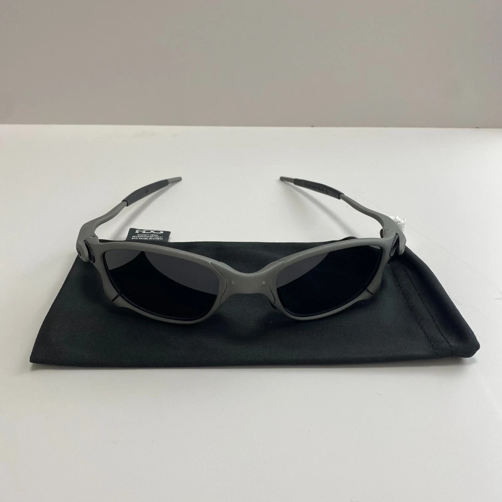 Gafas de sol Oakley Juliet 2.0 X-Metal polarizadas lentes negrasmarcos gris mate