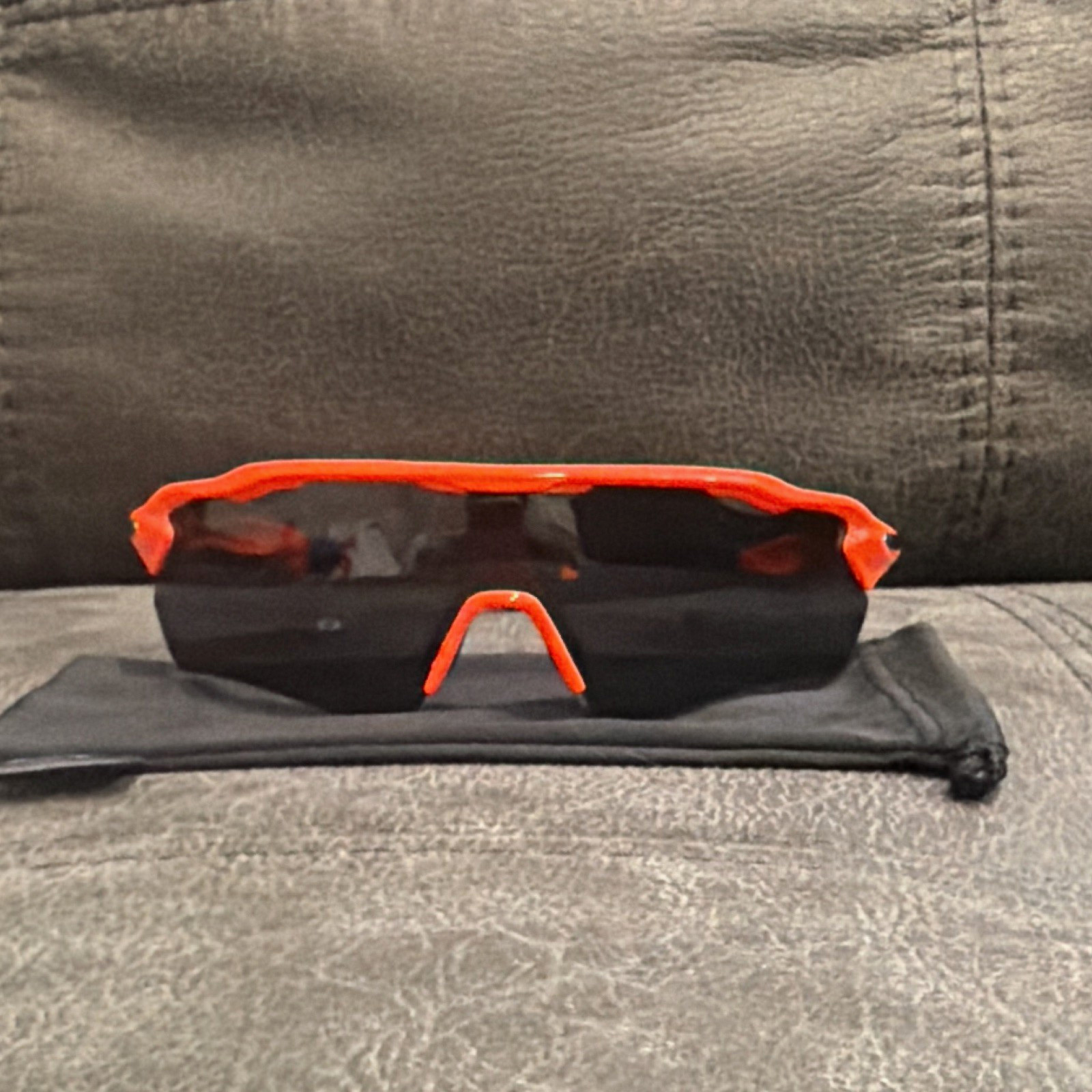 Oakley Wrap Sunglasses Red Plastic Frame Black Tinted Lenses Lightweight