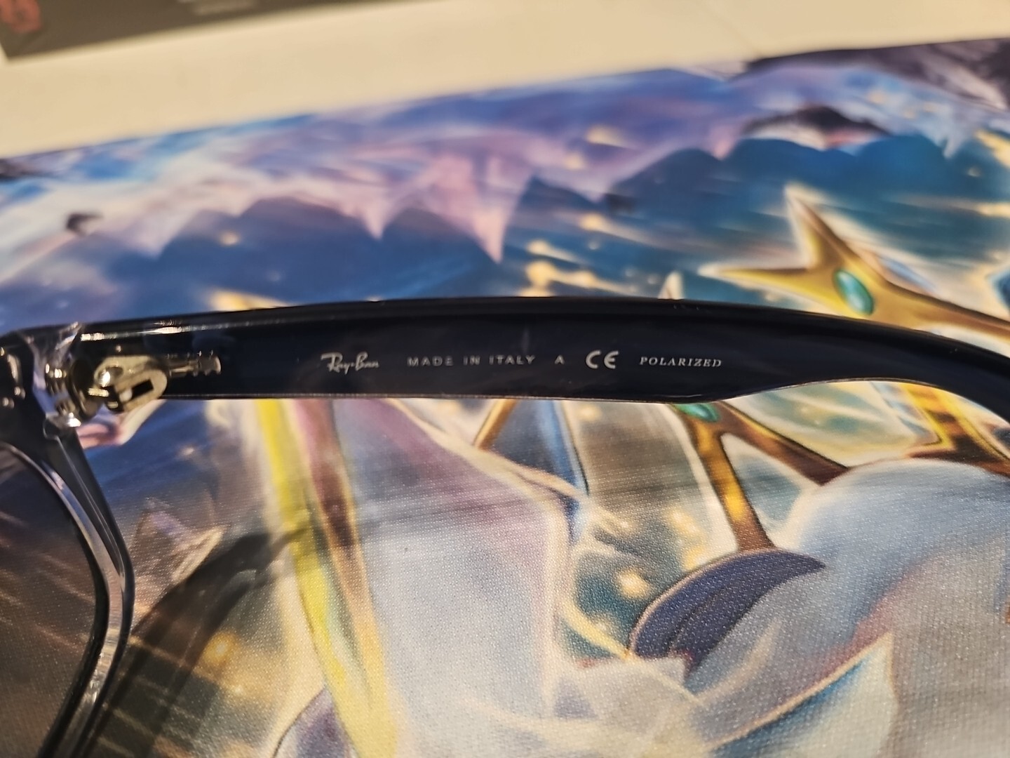 Ray-Ban Used Wayfarer Black Sunglasses RB2132 55mm Damaged. Free Case