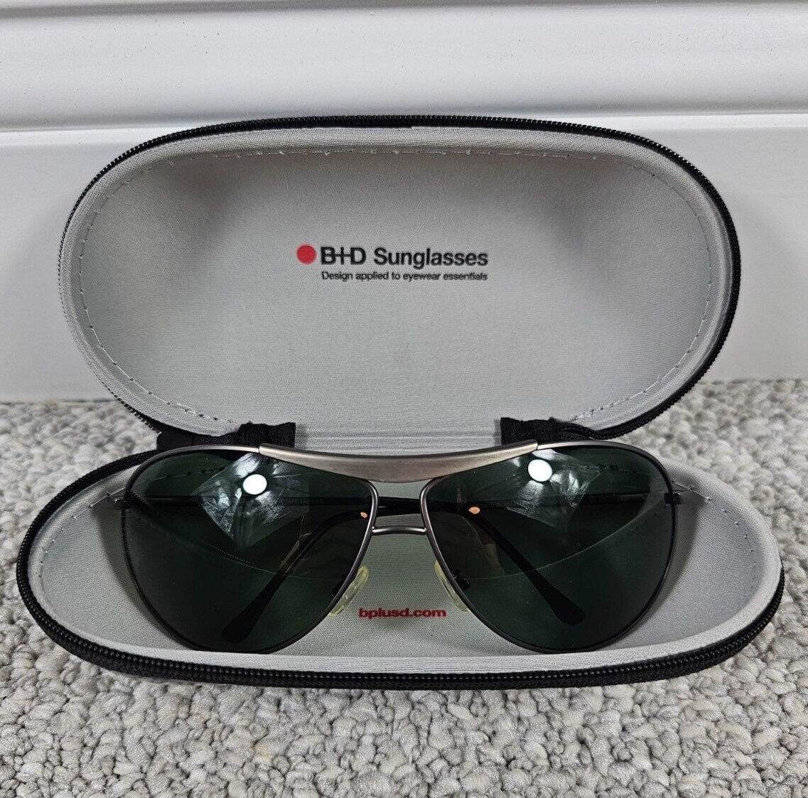 Men’s B+D Eyewear Denmark Aviator Polarized Sunglasses 68-19-127mm Original Case