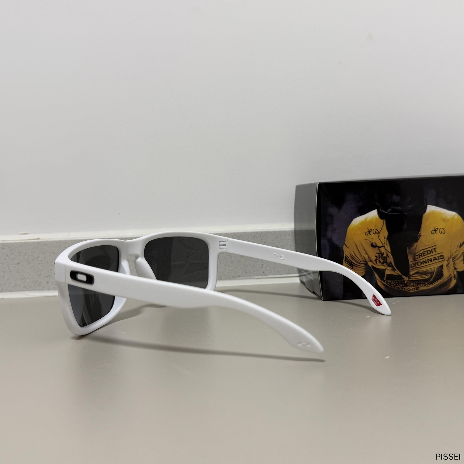 Oakley HOLBROOK XXL OO9487 White frame with black polarized lenses IN BOX