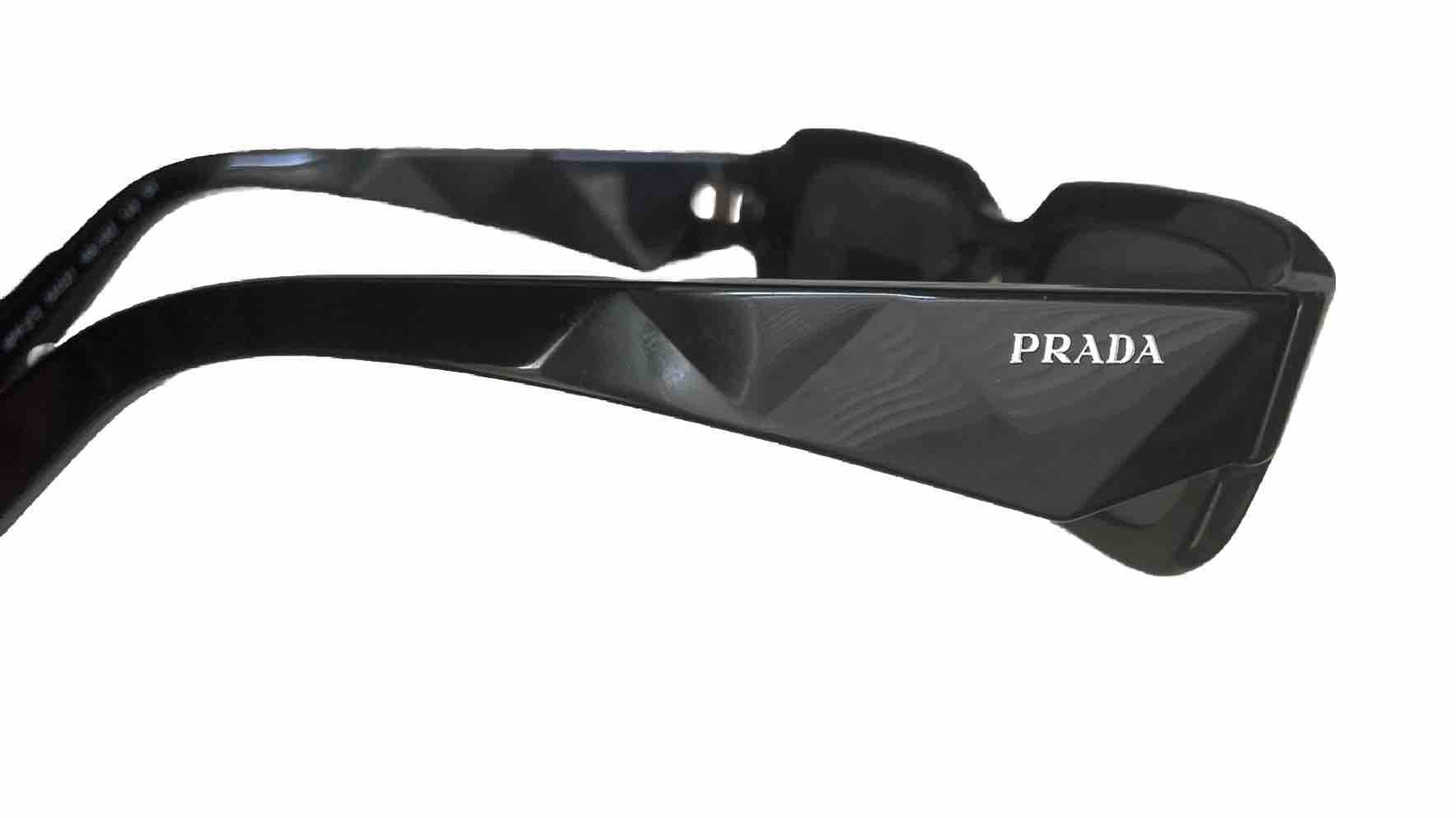 Authentic PRADA SPR 27Z 54021 16k-08Z 145 3N Black