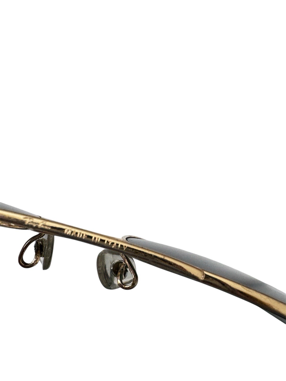 Ray-Ban Caravan Gold/Green Non-Polarized Square Men’s Sunglasses – RB3136 001