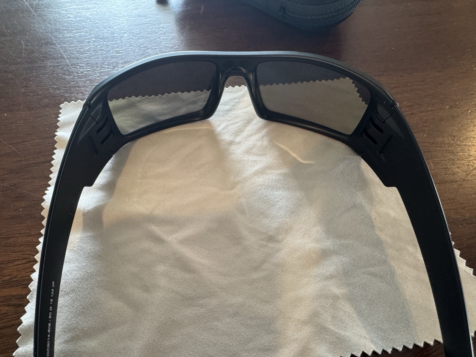 Oakley Gascan Wrap Sunglasses Black Frame Blue Mirrored Lightweight Reflective