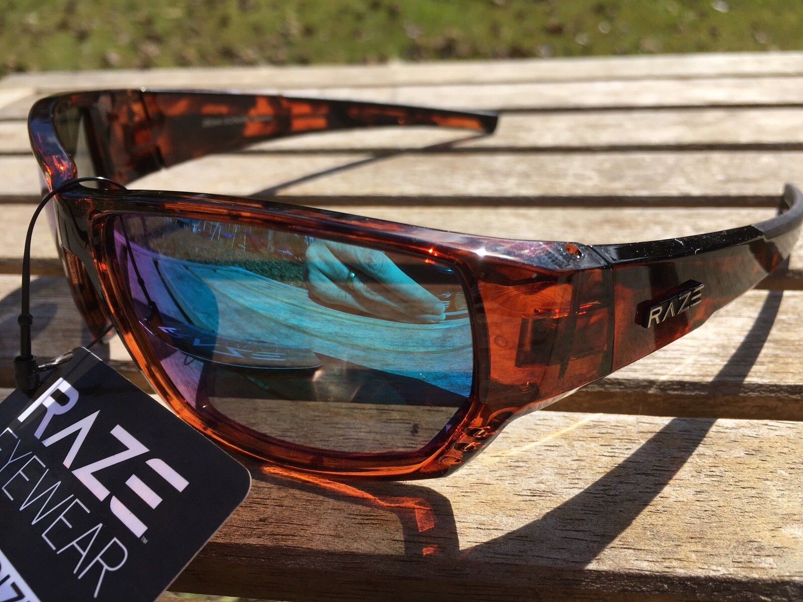 RAZE Sonar Sunglasses Polarized Mirrored Blue Brown Lens Tortoise Shell 28344