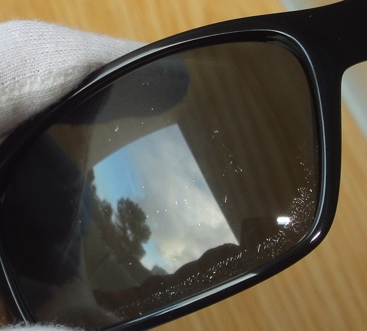 Arnette Fastball 4202-2267/81 Black mint frame/62mm-16 Polarized(Defective Lens)