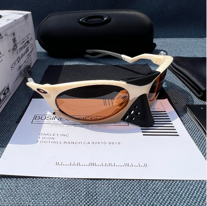 Oakley PLANTARIS Sunglasses 9437-0363 Matte Transparent Yellow PRIZM Brwon Lense