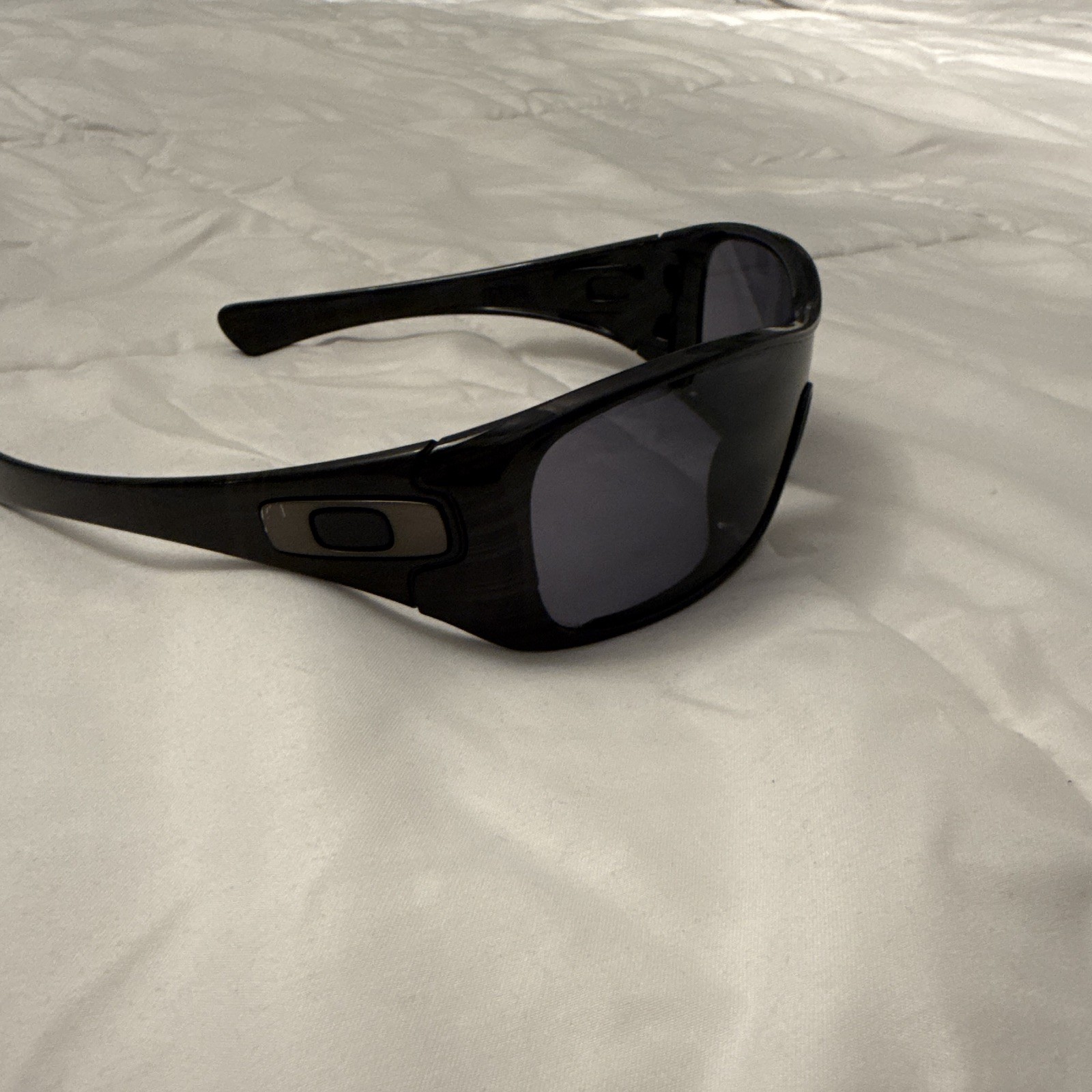 Oakley Oil Rig Polarized Wrap Sunglasses Black Frame Gray Lens 131mm