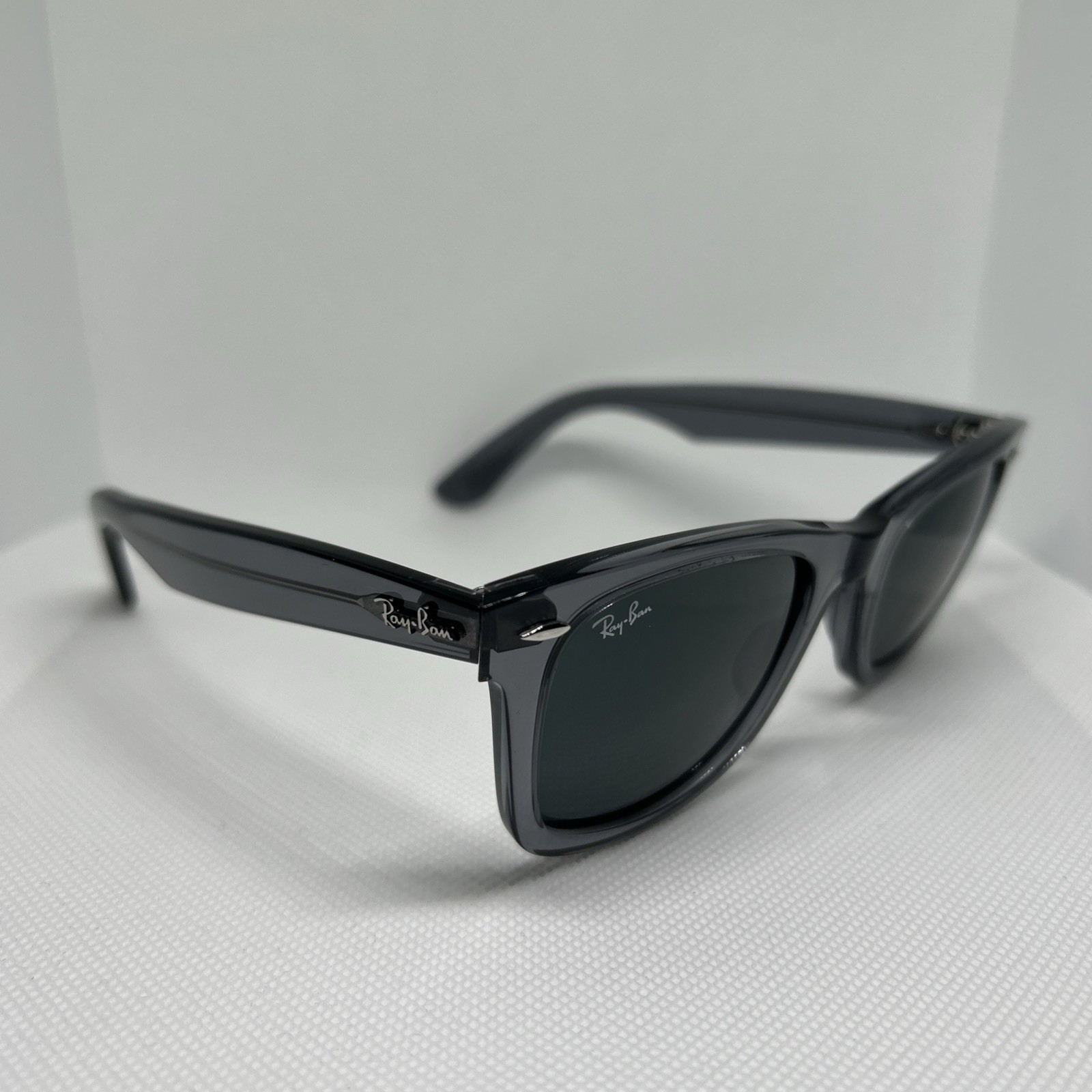 Ray-Ban Wayfarer Classic Sunglasses RB 2140 6773/R5 Transparent Gray 50mm w/case