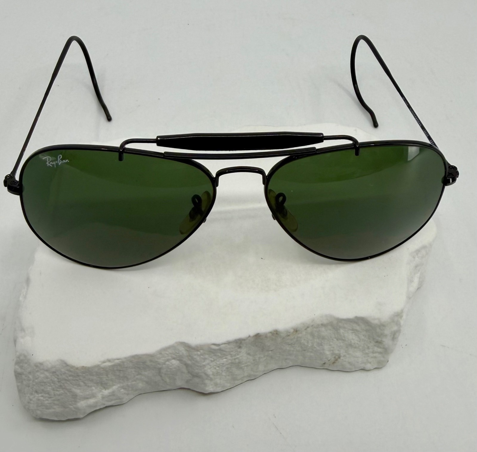 Vintage Ray-Ban RB3030 Outdoorsman Aviator Sunglasses (with case)