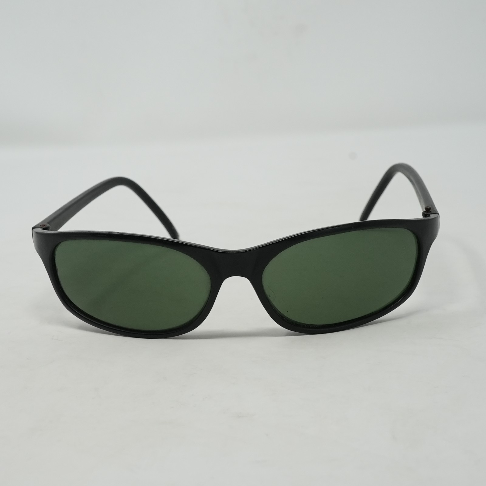 Black Nylon Frame Sunglasses Classic Lightweight Fashion UV Protection Eyewear