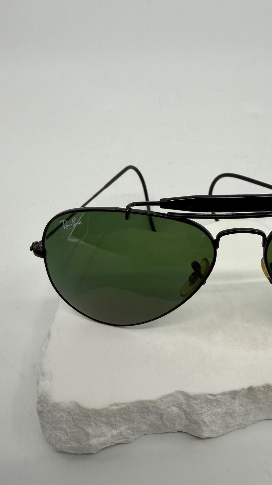 Vintage Ray-Ban RB3030 Outdoorsman Aviator Sunglasses (with case)