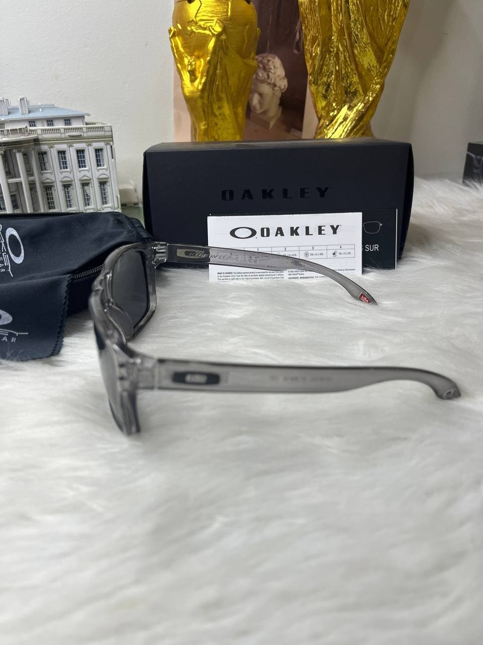 Oakley Holbrook Sunglasses Clear Grey Smoke Frame Polarized Black Lens Sport New