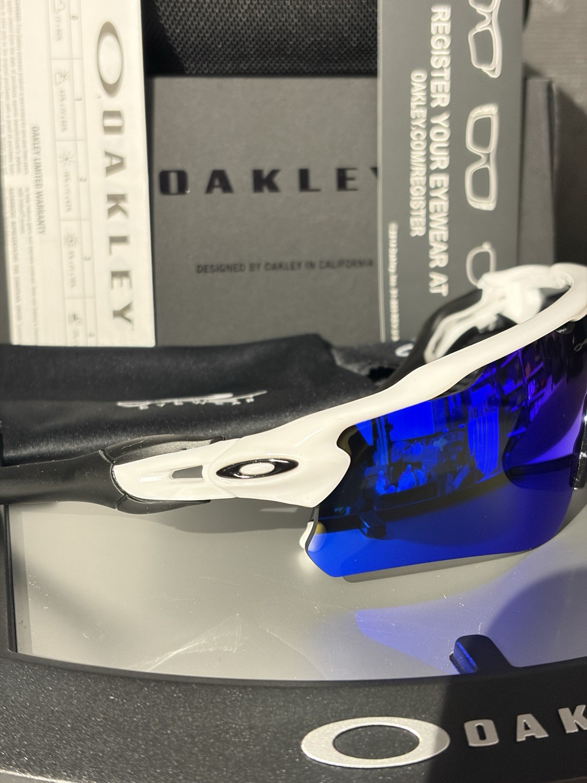 NEW Oakley 009208 Radar Ev Path Men’s Sunglasses – Prizm