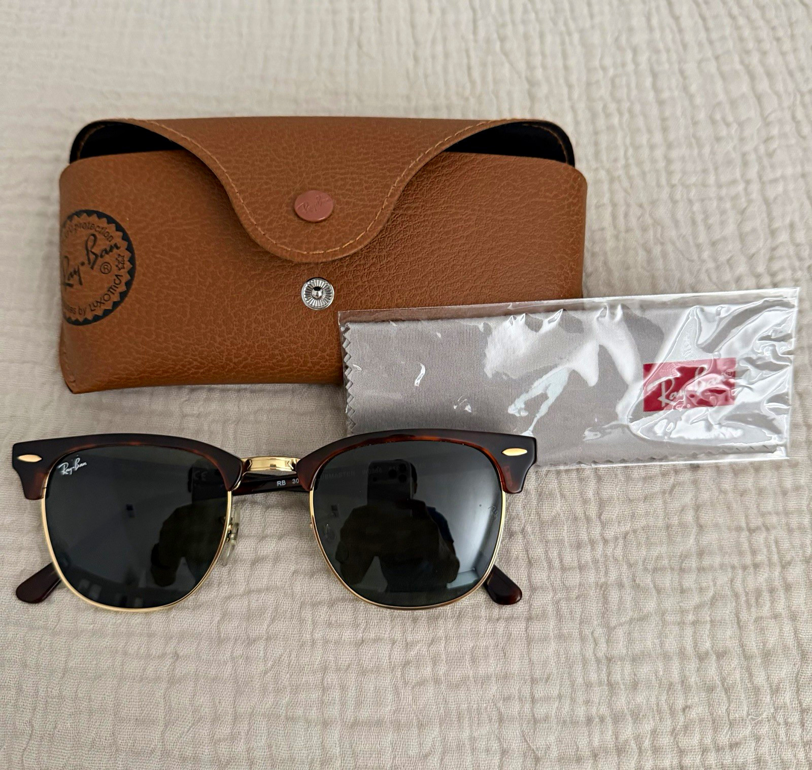 Ray-Ban Clubmaster Tortoise Sunglasses w/ Case and Cloth