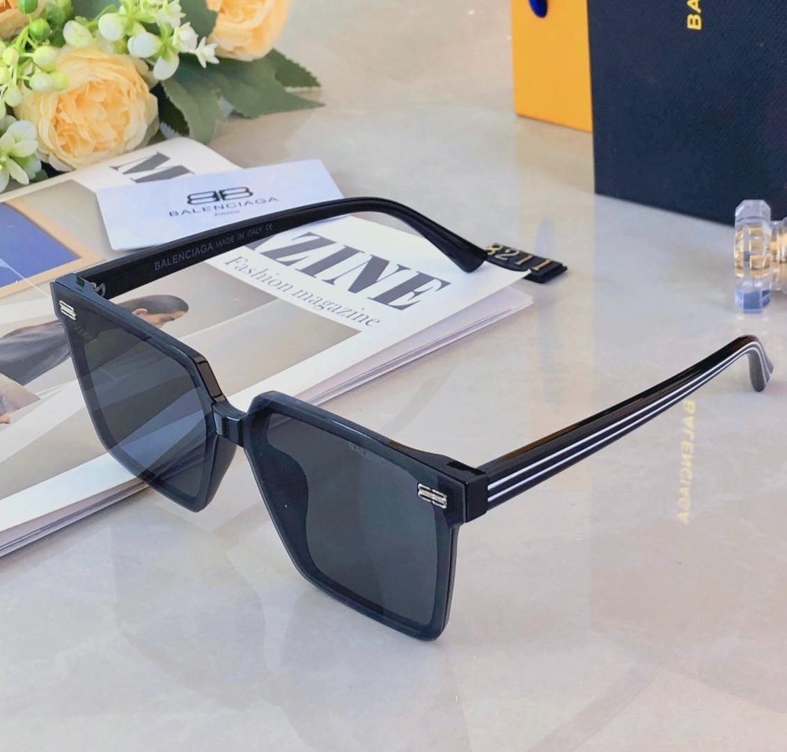 Balenciaga 8211 Square Sunglasses Gloss Black Frame Solid Black Lens 62□20-147
