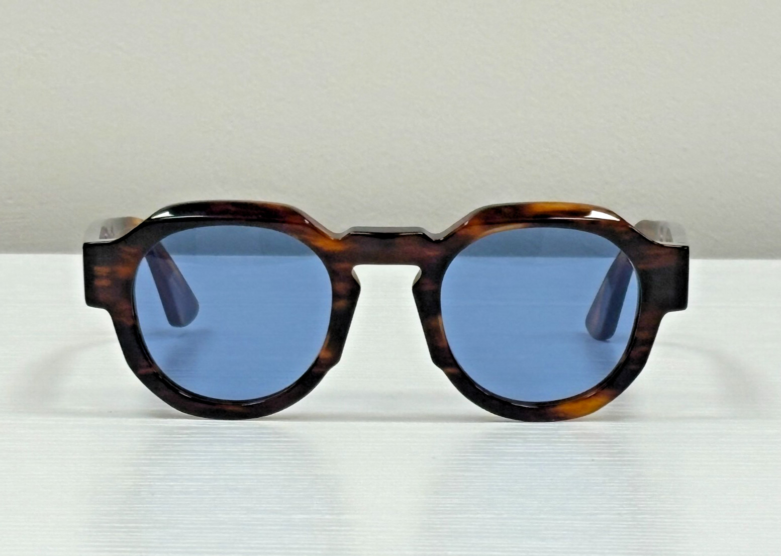 Lafont Retro Tortoise/5203 – Unisex Sunglasses – New