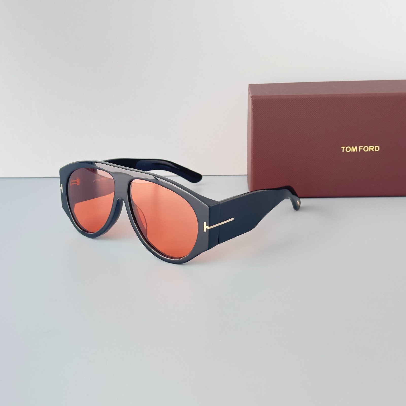 Tom Ford TF1044 Black Frame Brown Lens Aviator Sunglasses Unisex With Box