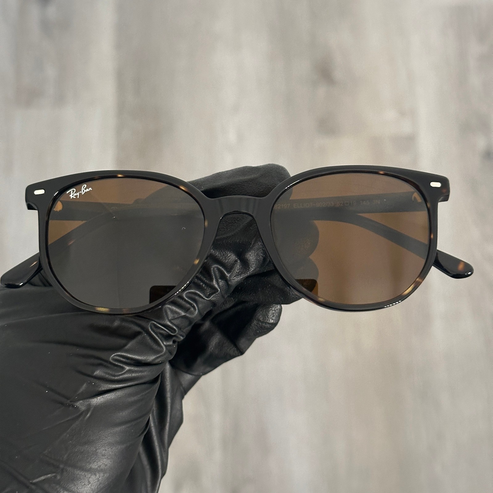 New Authentic Ray-Ban Elliot Sunglasses RB2197 902/33 Havana Brown 52mm w/case