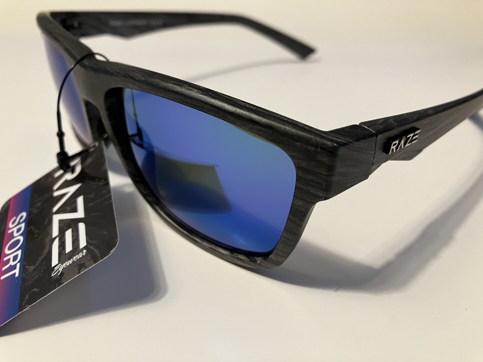 RAZE Eyewear Sunglasses Castaway Gray Wood grain Mirrored 29325 WM129