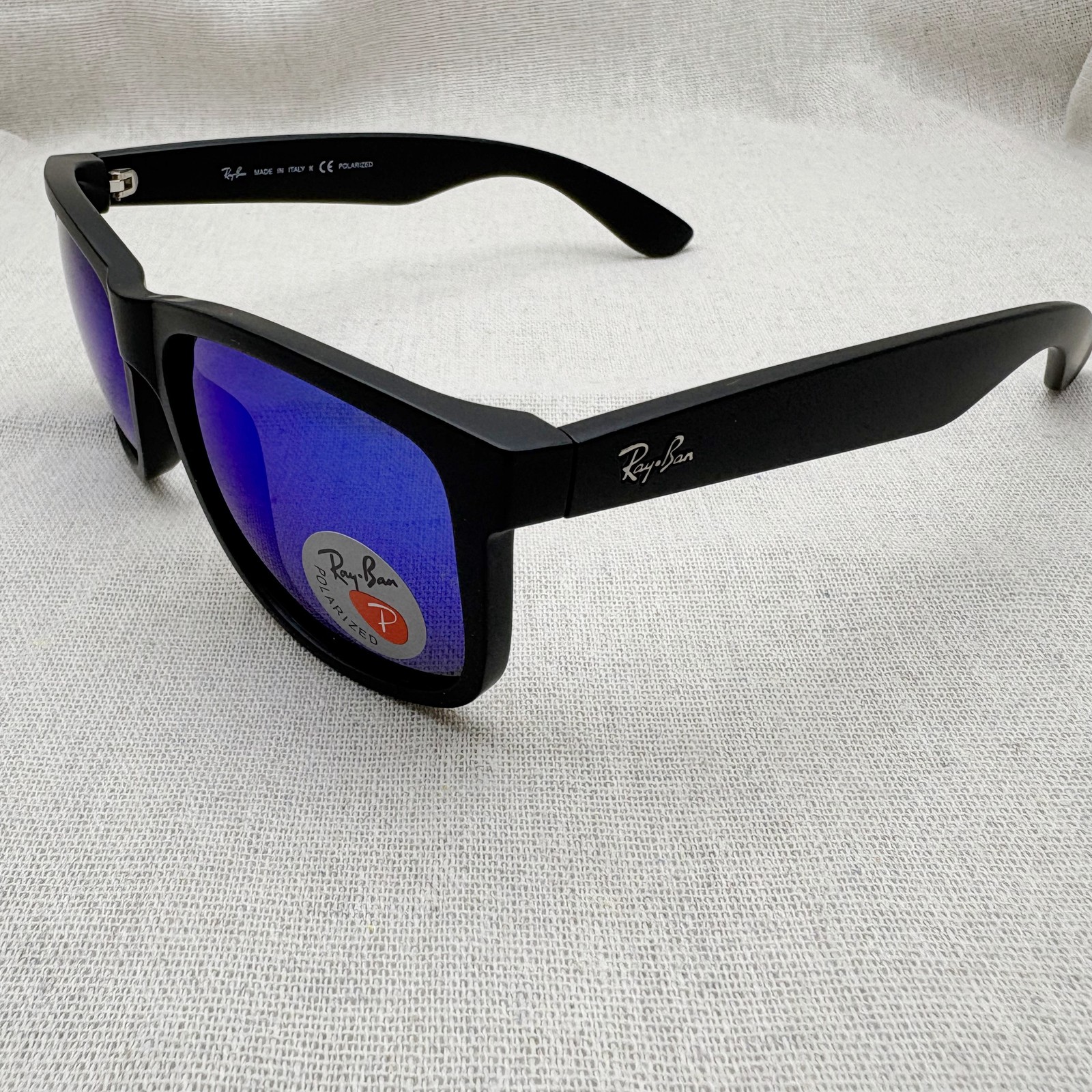 Ray-Ban Classic Polarized sunglasses Justin RB4165 622/55 Blue Lens Black Frame