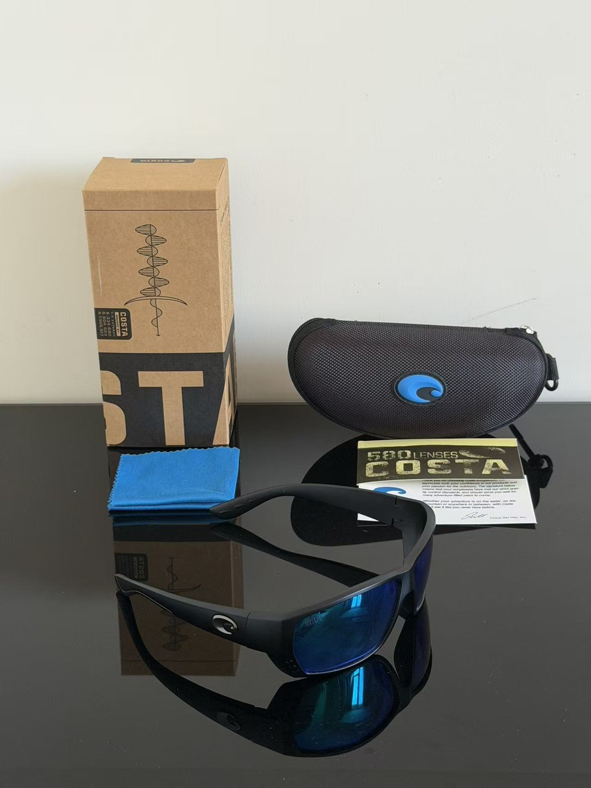 Costa Del Mar Tuna Alley Sand Black-lce Blue PolarizedLens 580P Sunglasses