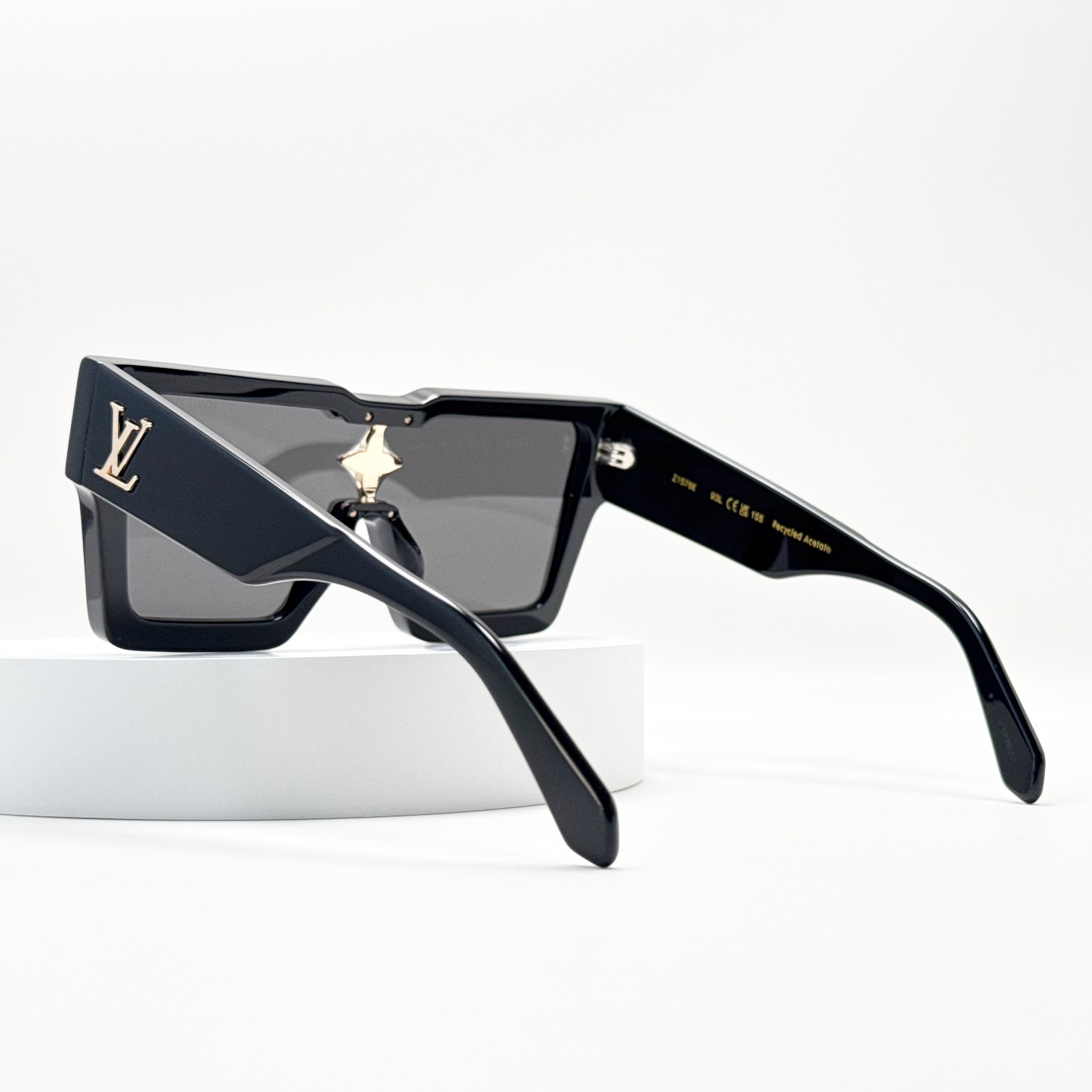 Louis Vuitton Z1578E Cyclone Shield Sunglasses Black Frame Dark Lens LV Logo