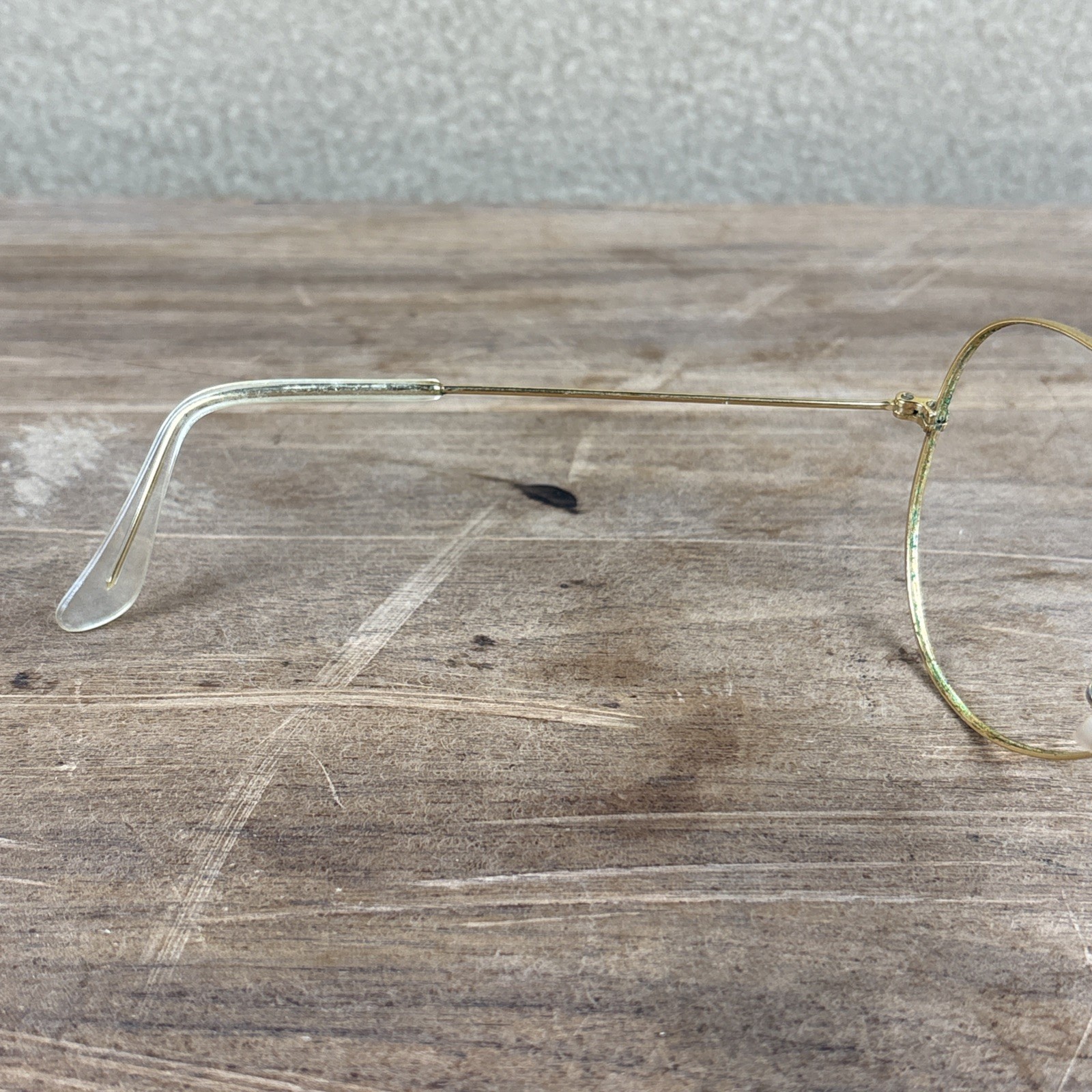 Vtg B&L Ray-Ban RB3030 Sunglasses Outdoorsman Gold Brow Bar FRAMES ONLY 62-14