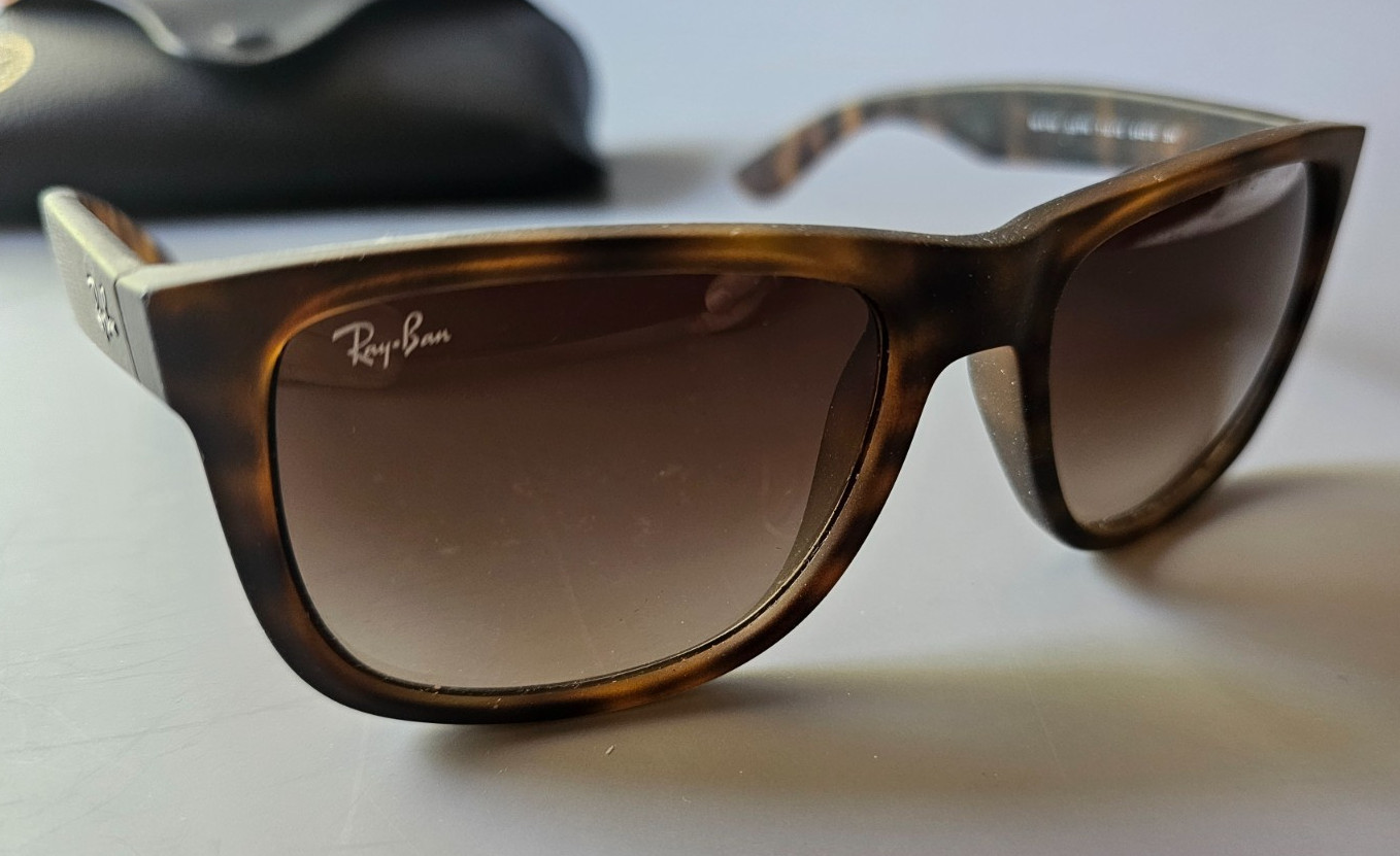 Ray-Ban Justin Nylon Frame Brown Gradient Lens Unisex Sunglasses RB4165 & Case