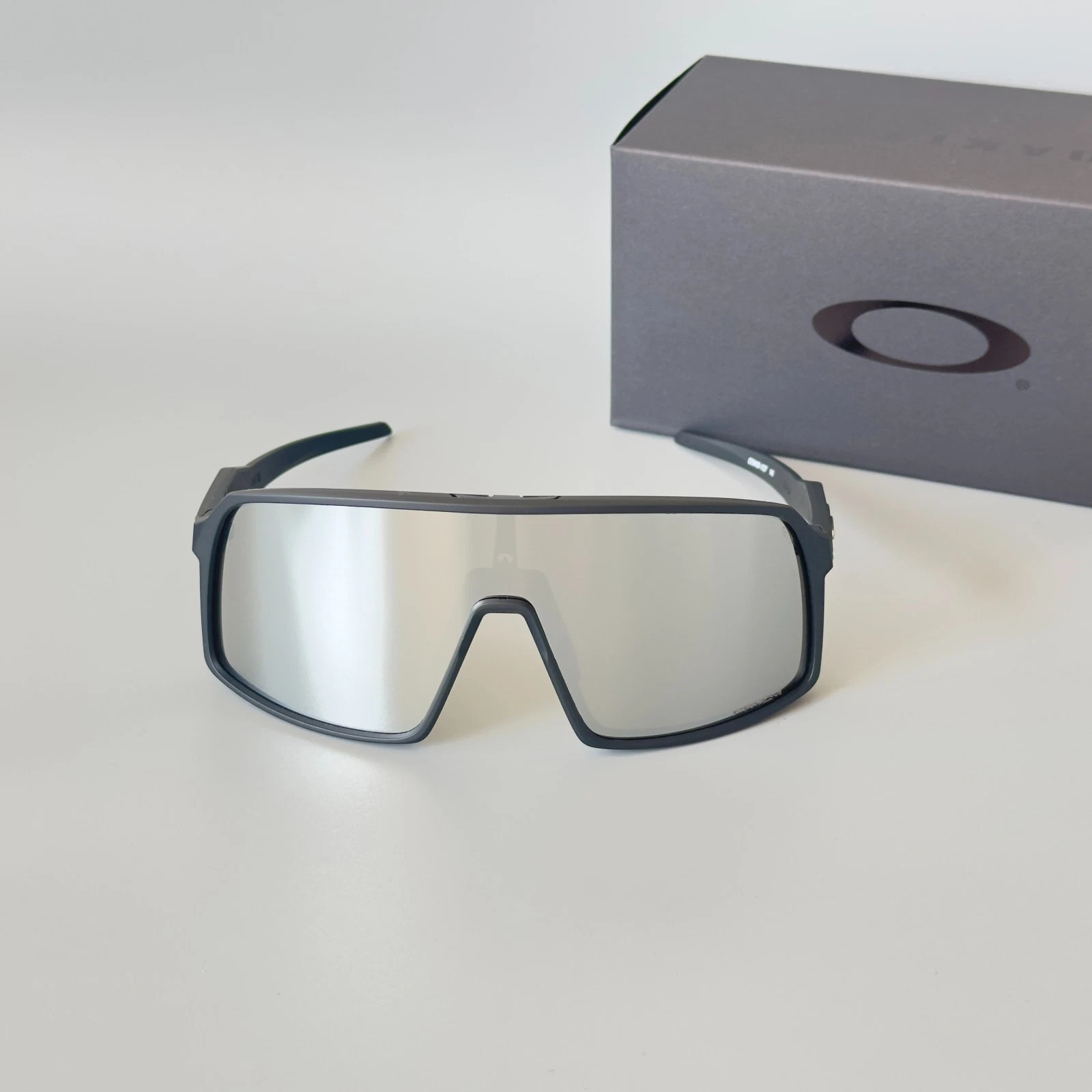 Oakley SUTRO Sunglasses OO9406 Matte Black/Black Lens / PRIZM / SBBIN BOX