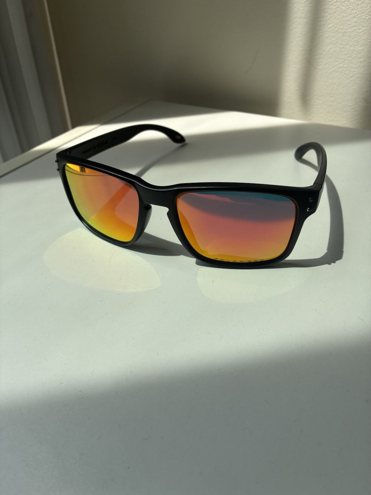 NEW Oakley 009102 Holbrook Sunglasses Black Frame – Orange/Yellow Polarized Lens