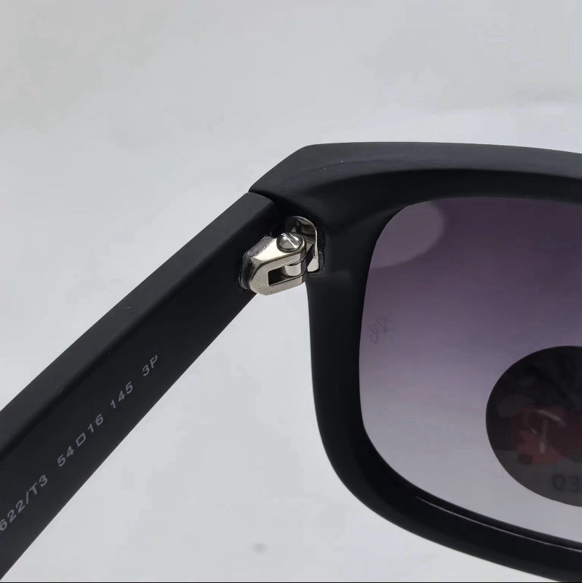 RayBan Justin RB 4165 622/T3 55mm Polarized Black Frame Gradient Sunglasses