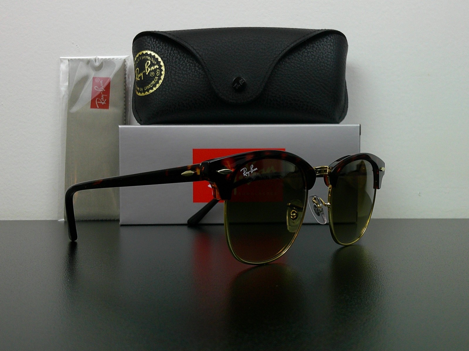 Ray-Ban RB3016 Clubmaster Sunglasses Tortoise & Gold Gradient 51mm Never Worn