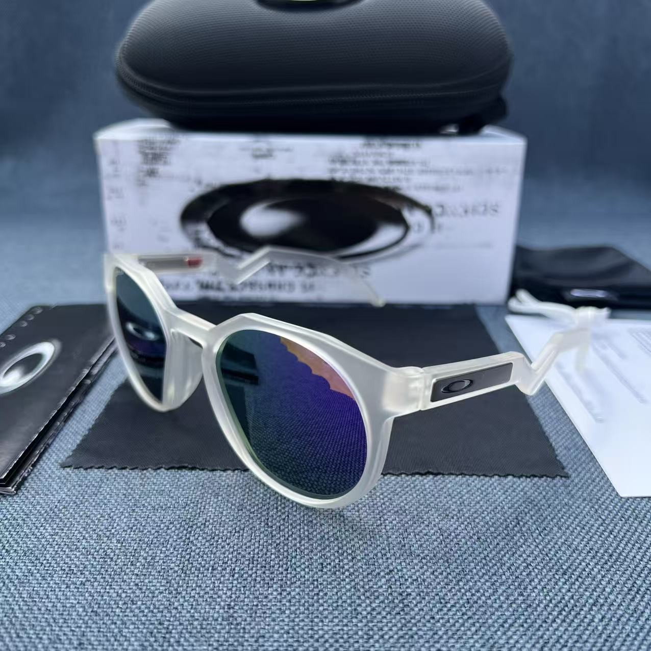 Oakley OO 9464 Hstn Matte Transparent Prizm Purple Unisex Womens Mens Sunglasses