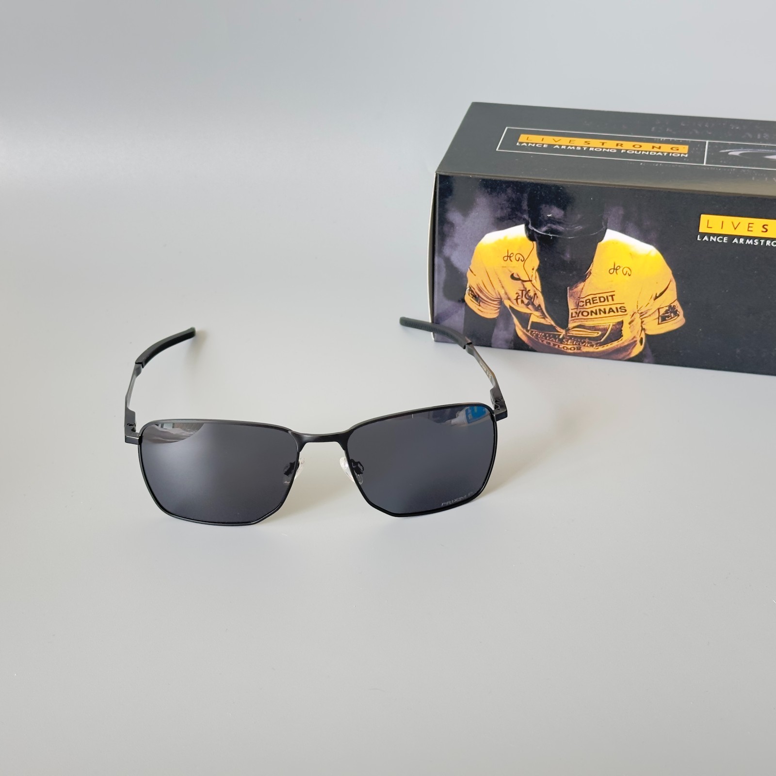Oakley Ejector OO4142 Polarized Sunglasses Black Frame Black Polarized lenses