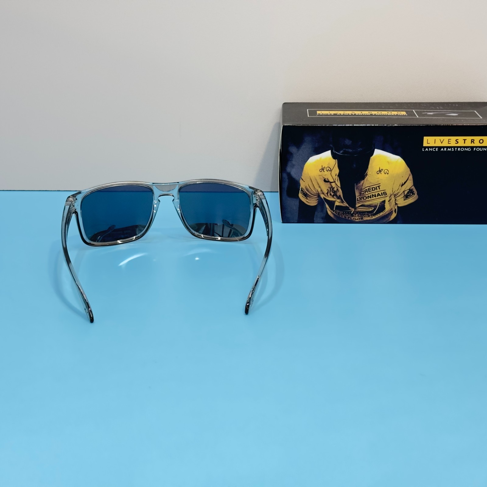 Oakley Holbrook OO9102 Clear Gray Frame Prizm Sapphire Sunglasses New Box