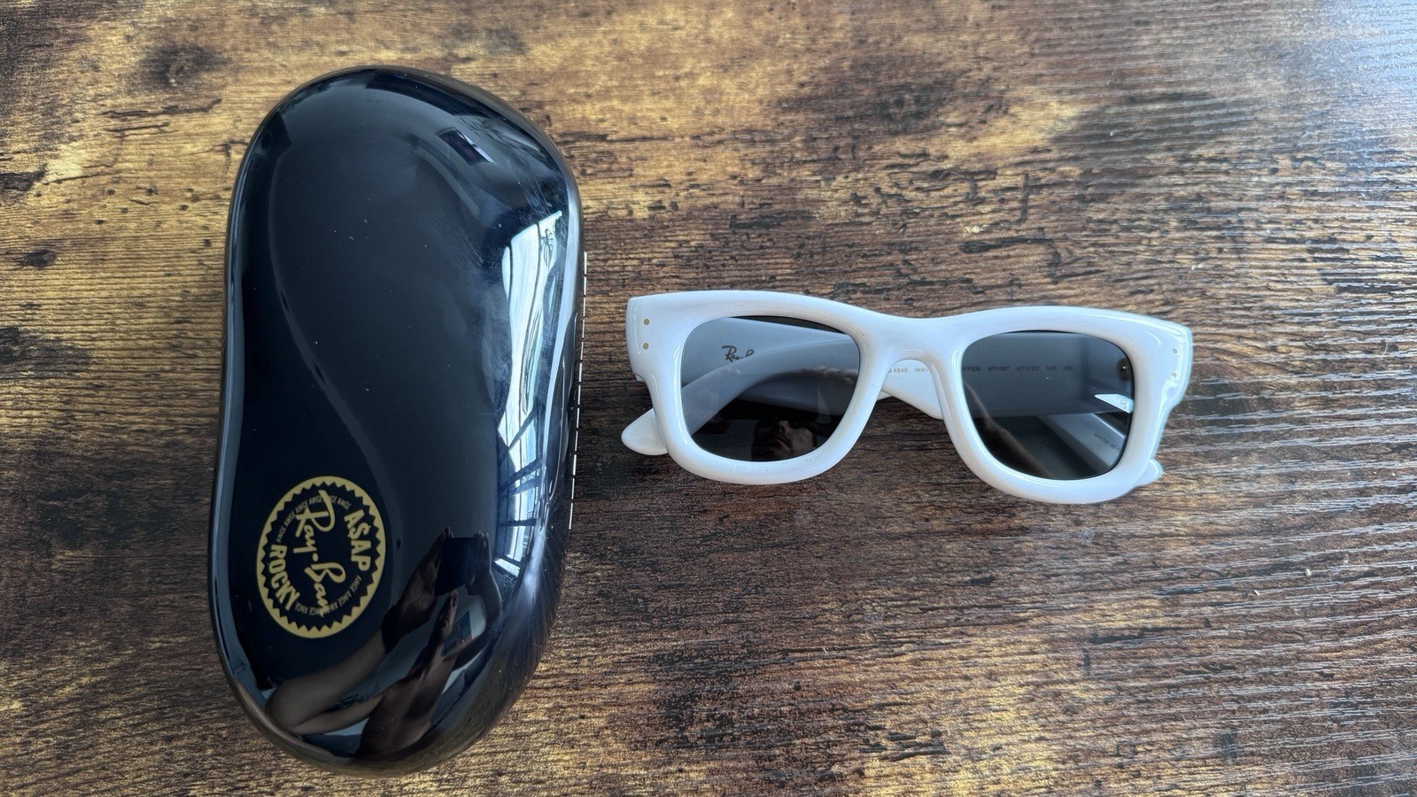 Ray-Ban Wayfarer Puffer | White Fram | Black Lenses – New in Box