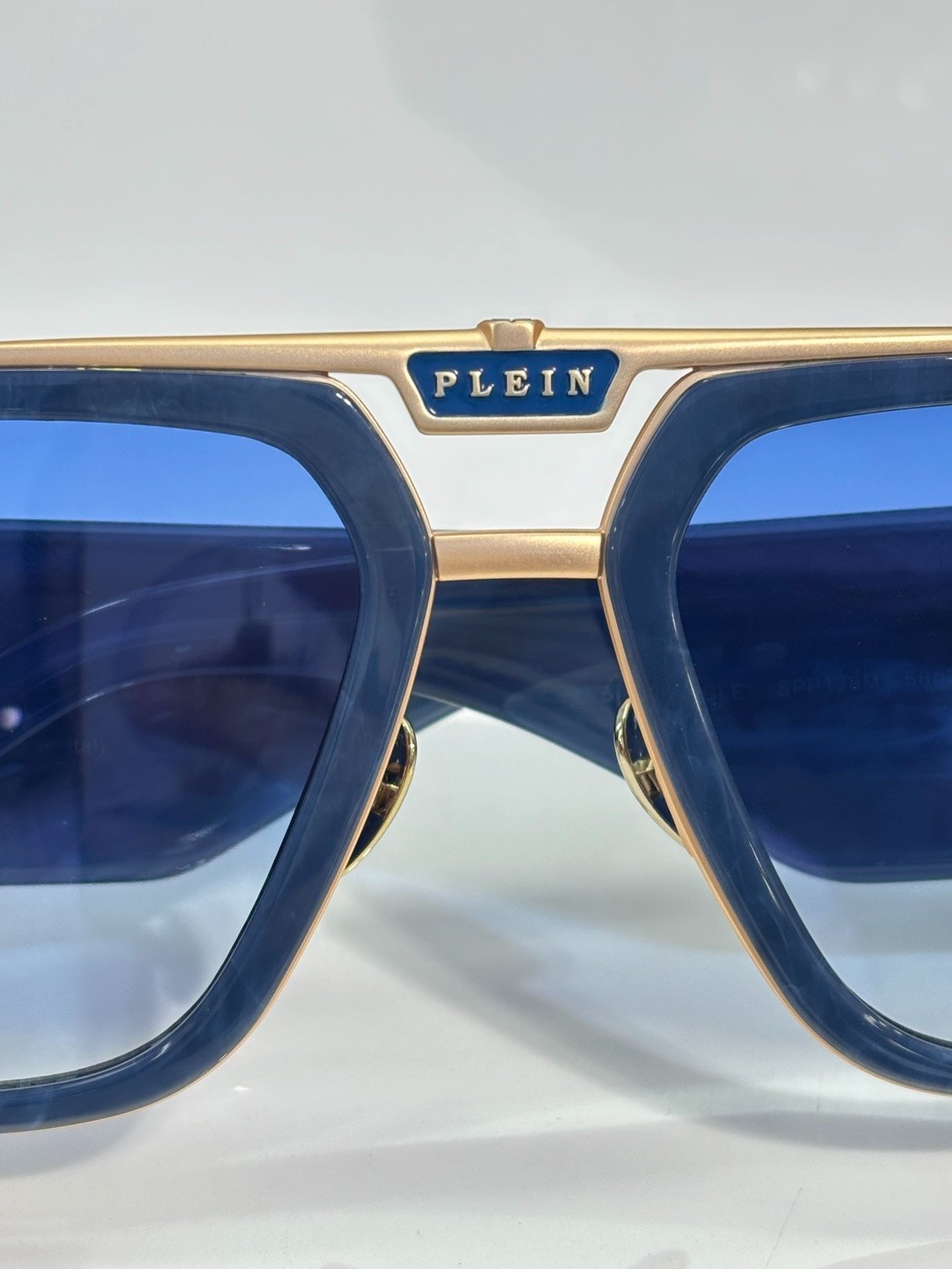 Philipp Plein SPP128M Blue Marble Sunglasses Gold Trim Blue Gradient Lens 56-21-